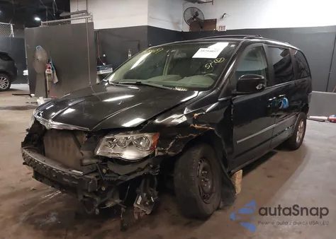 2009 Chrysler Town & Country Touring from USA, damaged, VIN 2A8HR54159R629807